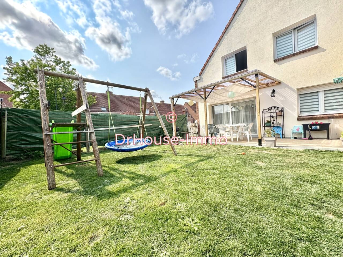 Maison 5 pièces de 94 m² - Saint-Venant (62350)