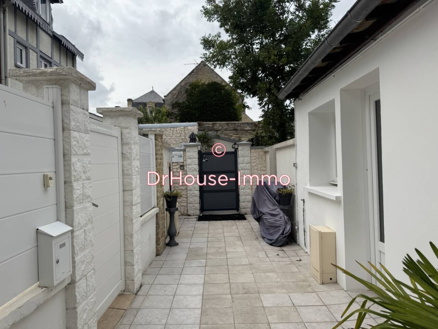 Maison 5 pièces de 78 m² - Saint-Aubin-sur-Mer (14750)