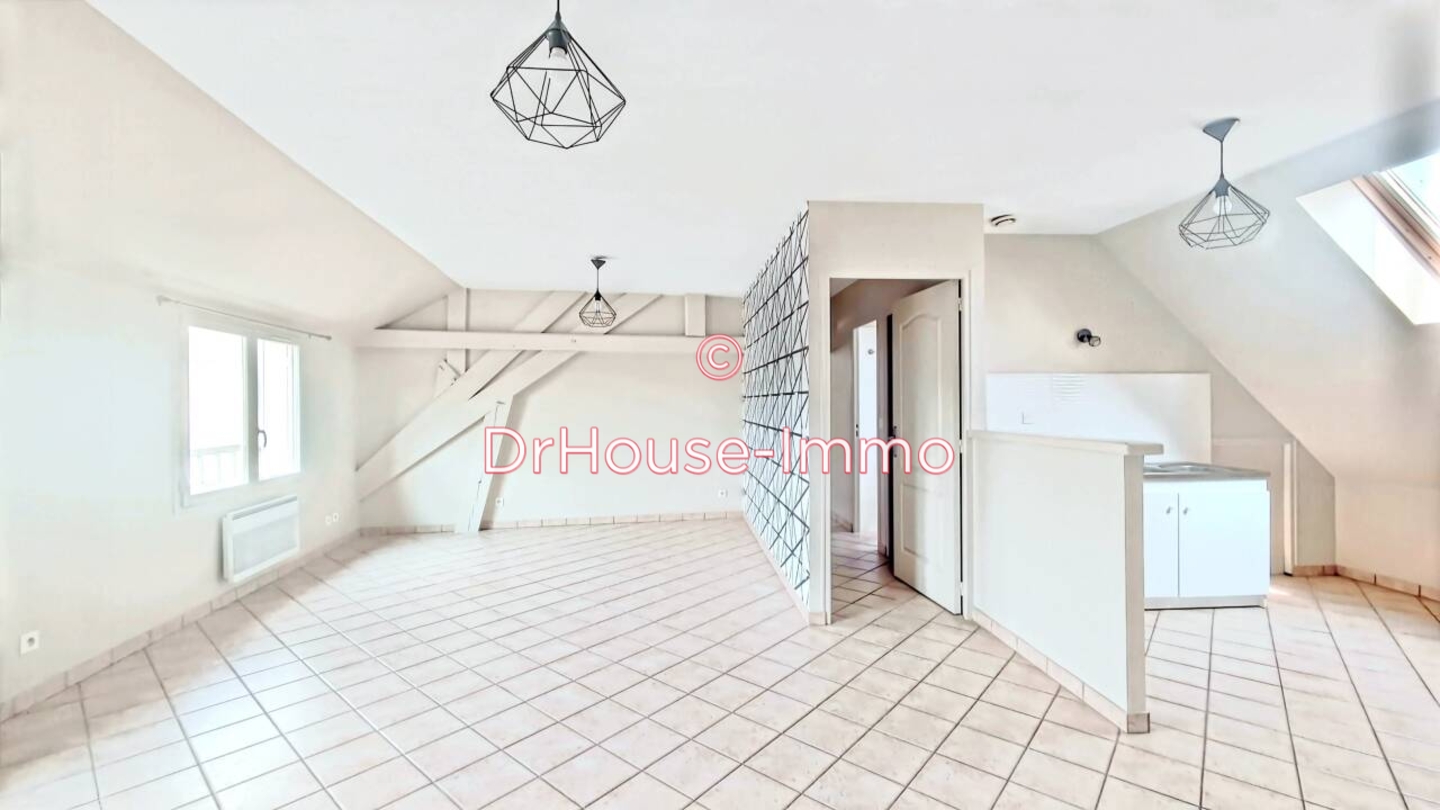 Appartement 3 pièces de 68 m² - Meung-sur-Loire (45130)