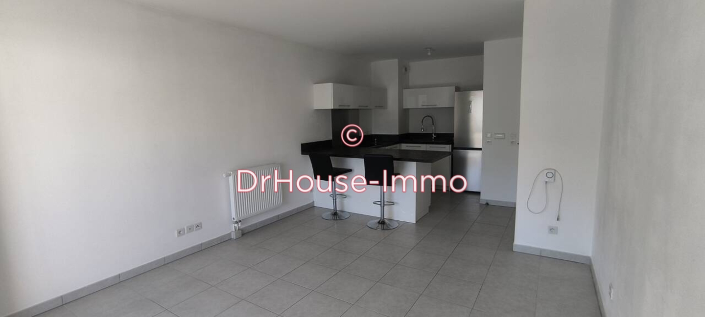 Appartement 2 pièces de 43 m² - Aubagne (13400)