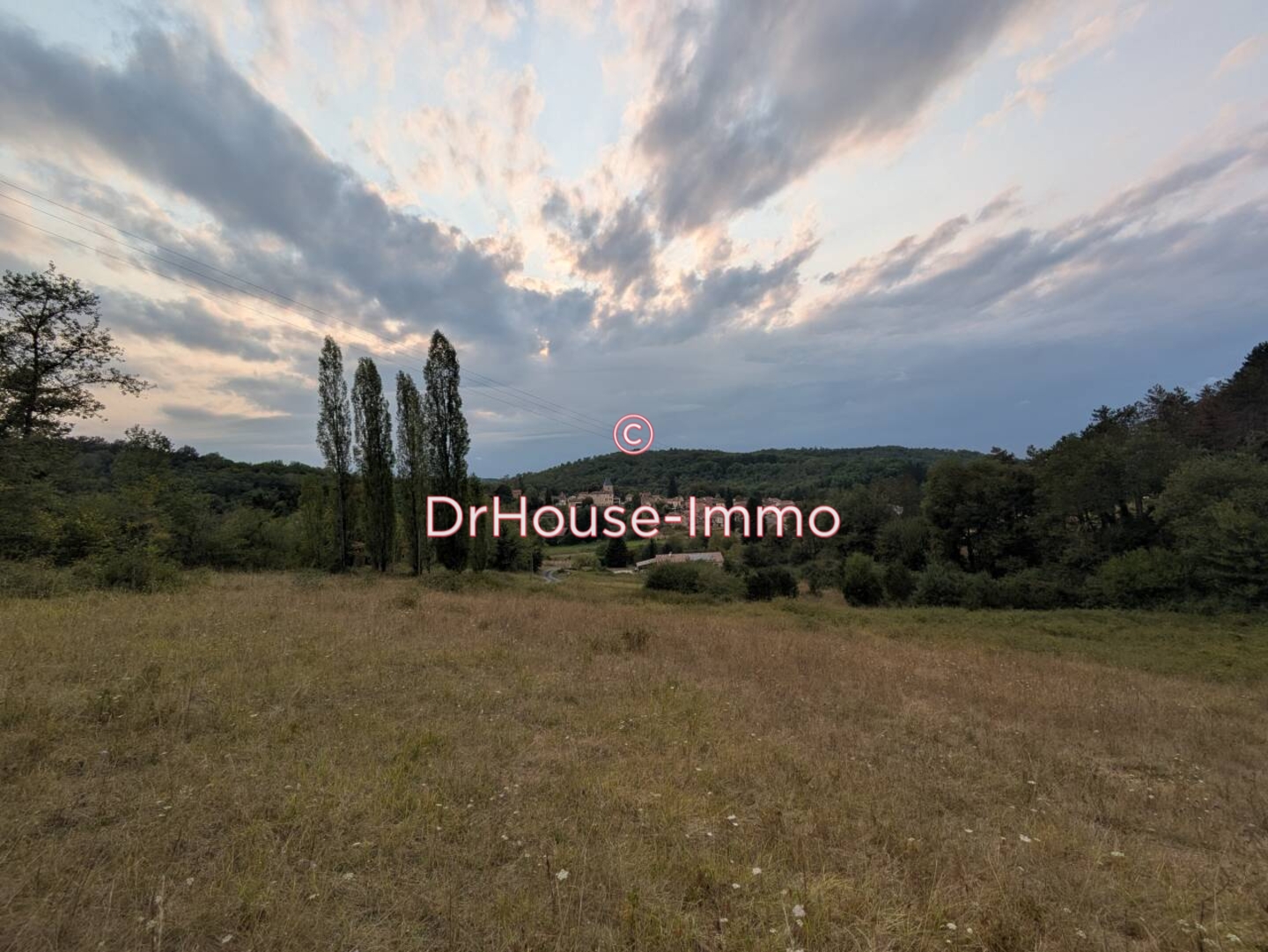 Terrain de 4 690 m² - Saint-Cernin-de-l'Herm (24550)