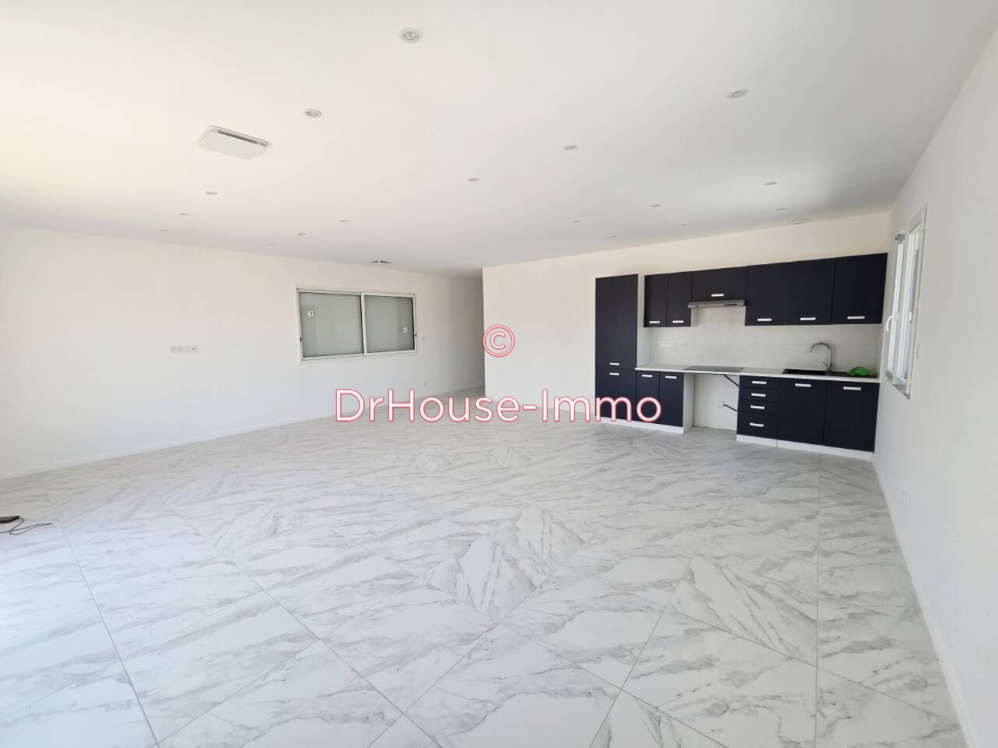 Maison 4 pièces de 110 m² - Cruzy (34310)