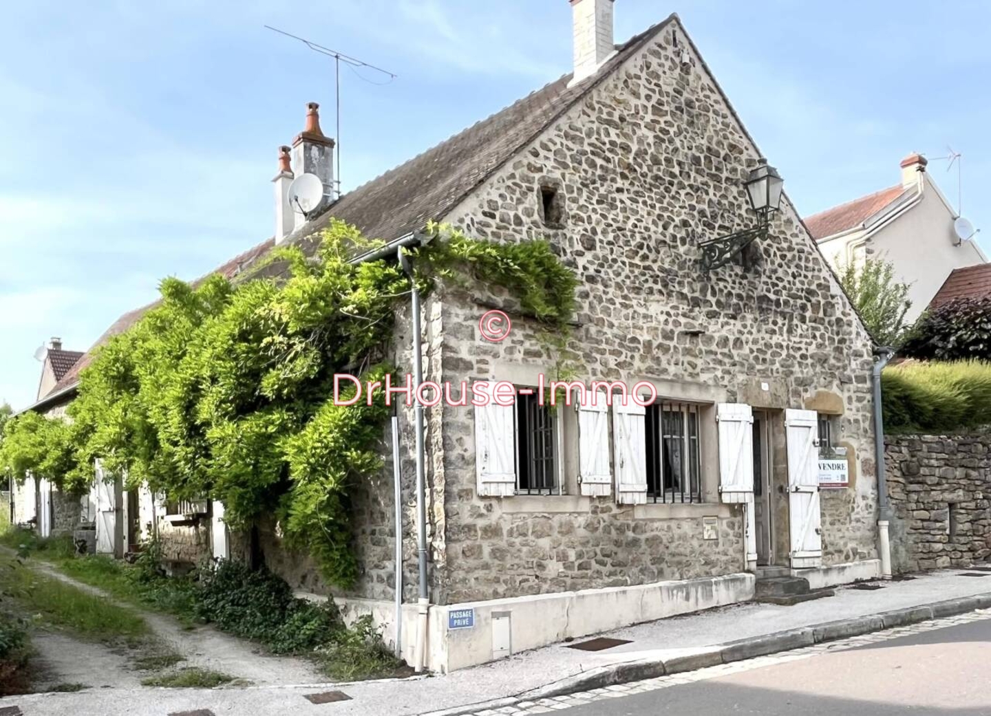 Maison 4 pièces de 100 m² - Pontaubert (89200)