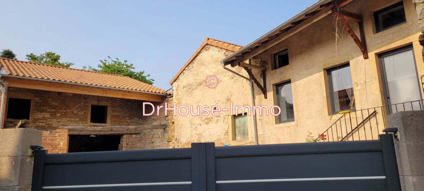 Maison 5 pièces de 176 m² - Hurigny (71870)