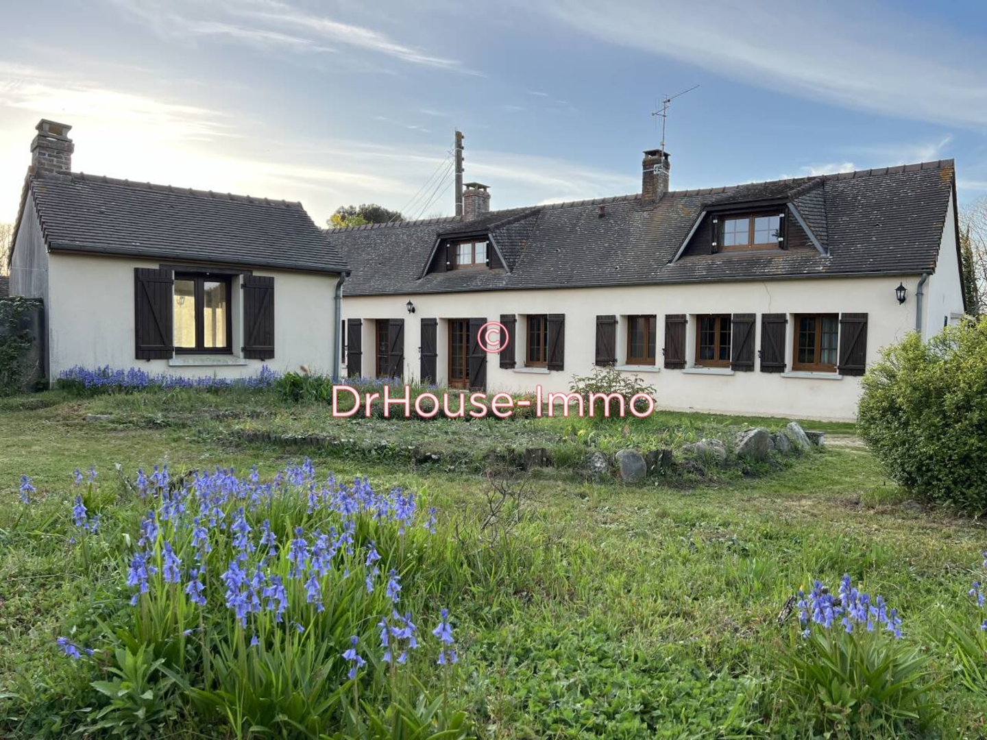 Maison 5 pièces de 160 m² - Mézeray (72270)