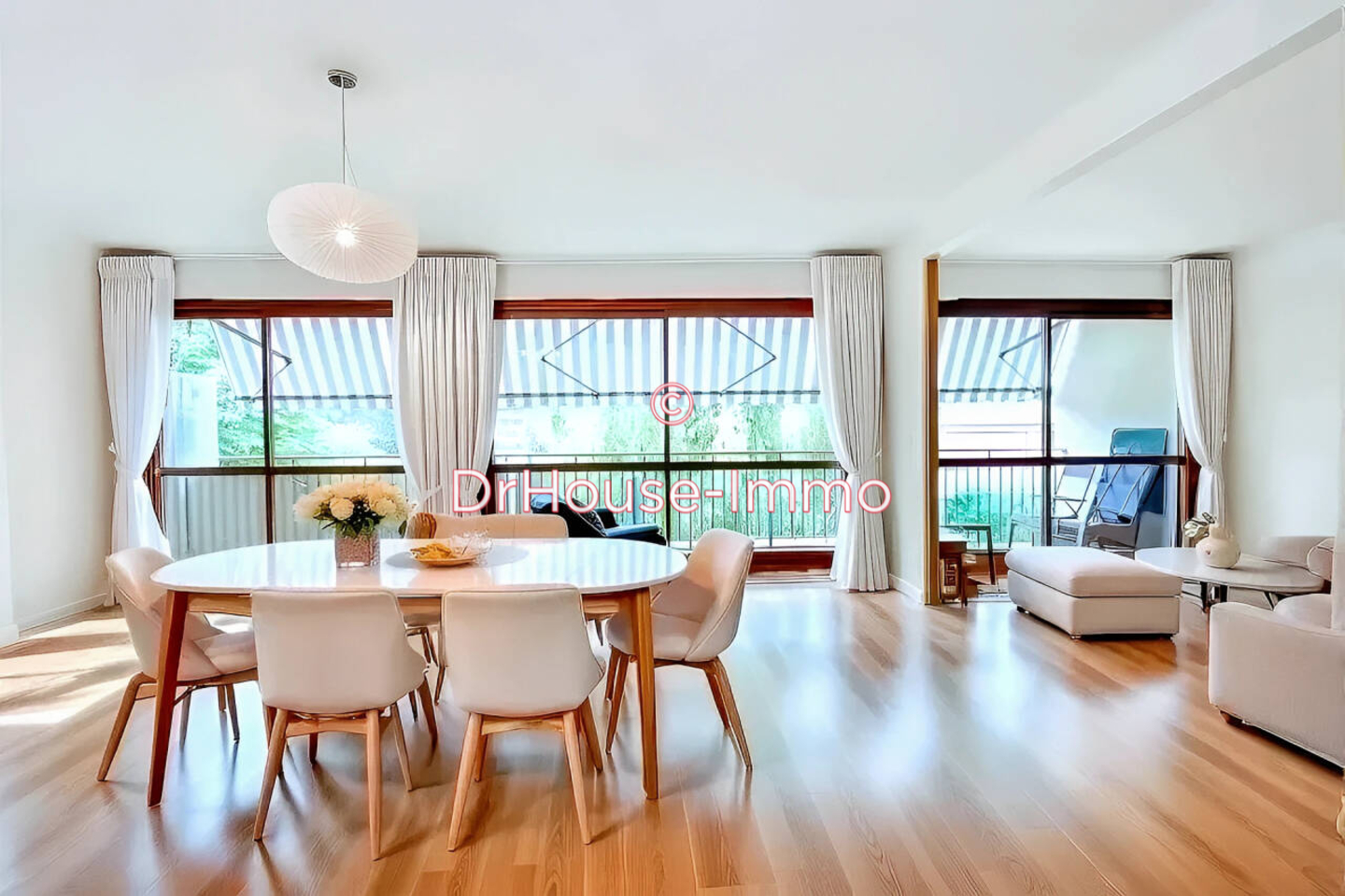 Appartement 6 pièces de 121 m² - Noisy-le-Roi (78590)