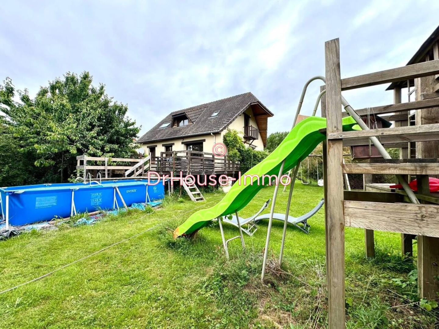 Maison 6 pièces de 119 m² - Sainte-Agathe-d'Aliermont (76660)