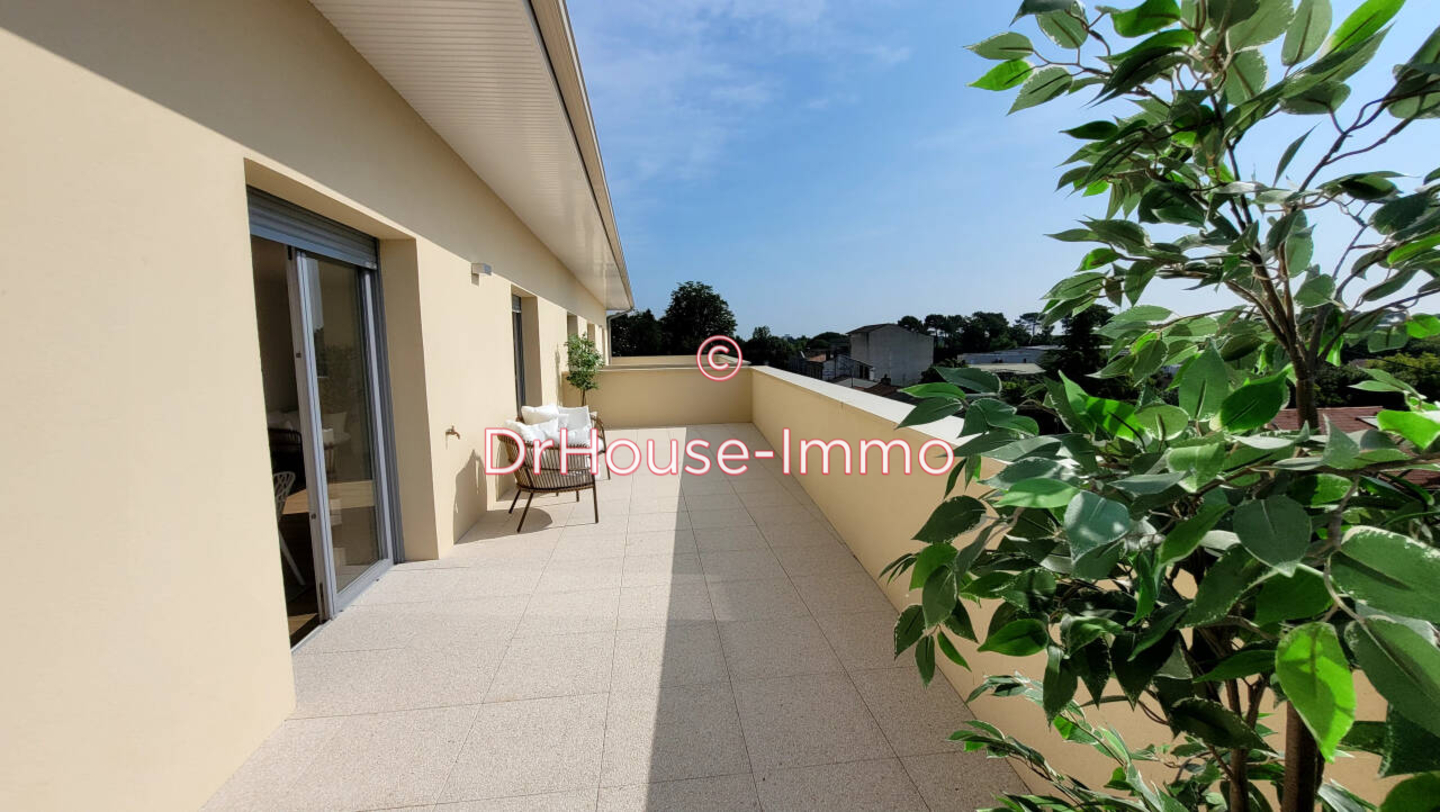 Appartement 5 pièces de 103 m² - Gradignan (33170)