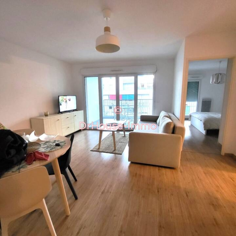 Appartement 2 pièces de 46 m² - Bordeaux (33200)