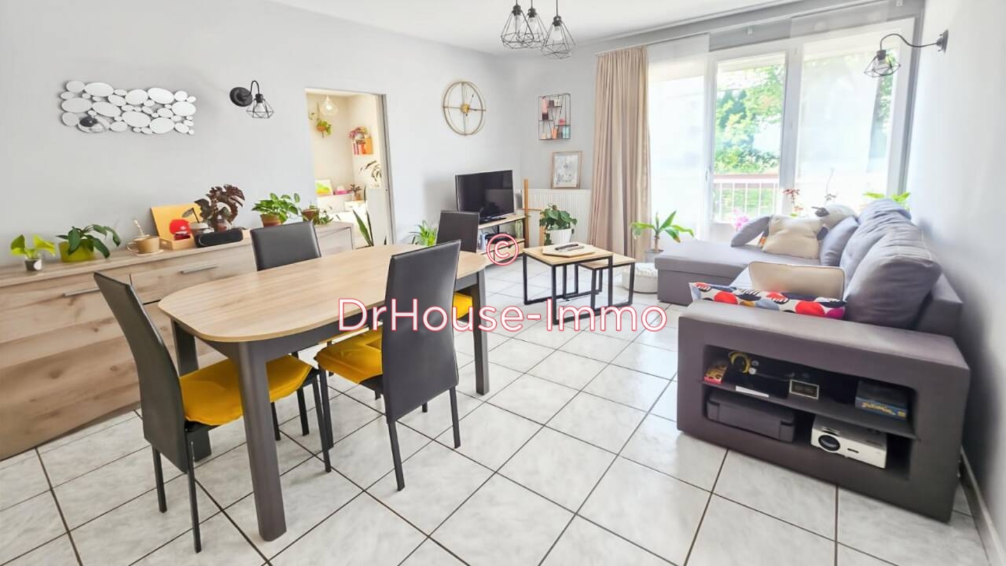 Appartement 4 pièces de 74 m² - Chevigny-Saint-Sauveur (21800)