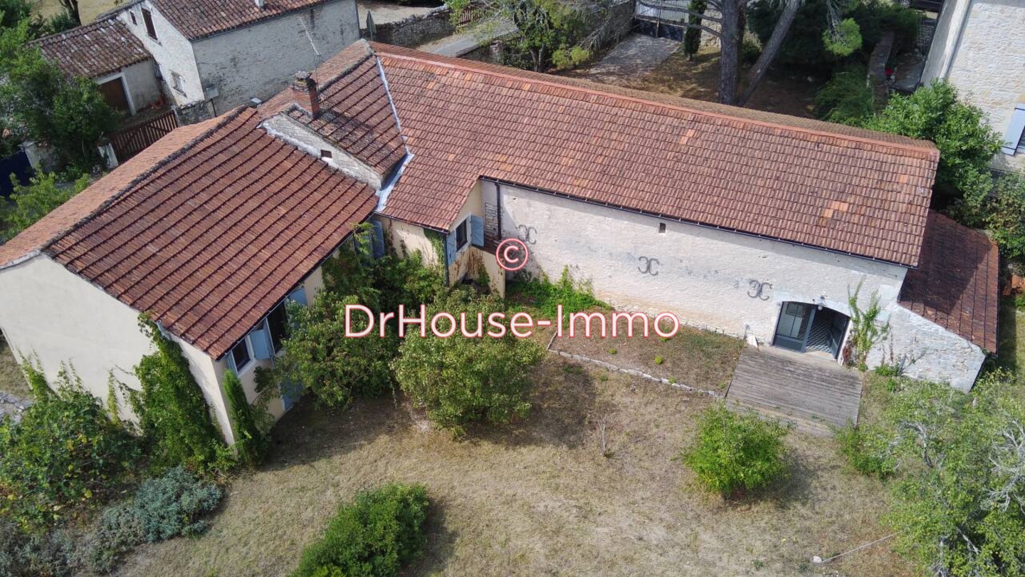 Maison 5 pièces de 246 m² - Cremps (46230)