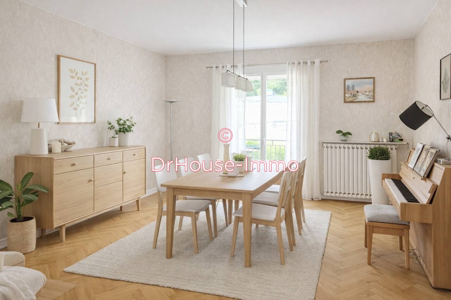 Maison 7 pièces de 192 m² - Périgueux (24000)