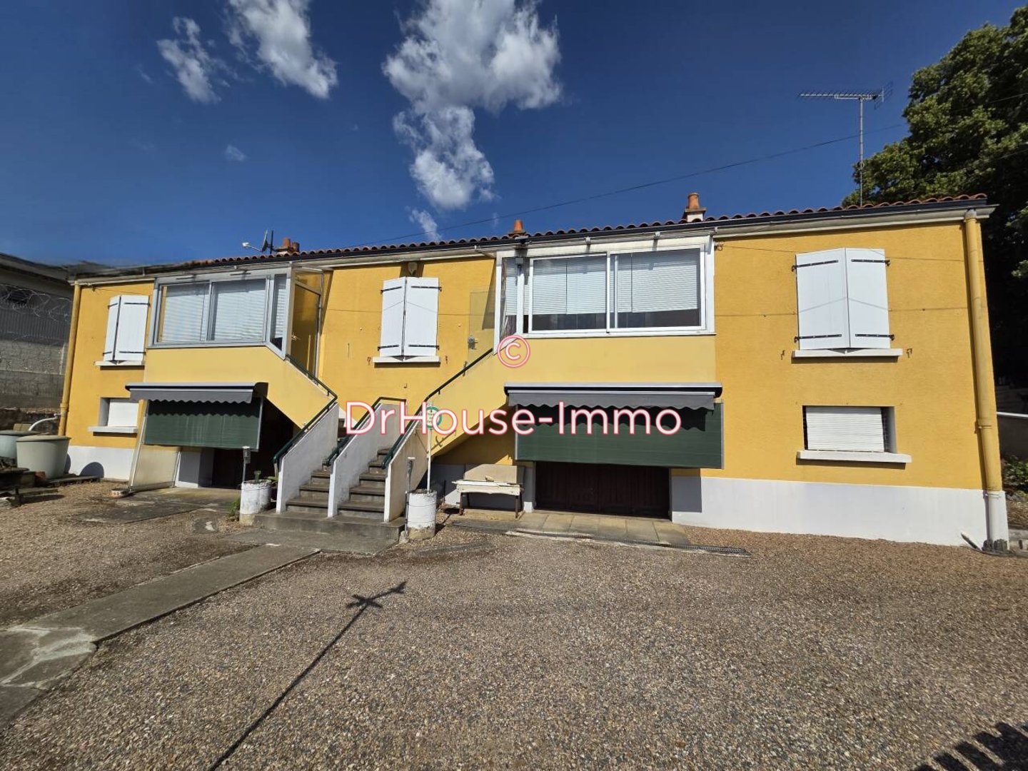 Appartement 8 pièces de 108 m² - Chasseneuil-du-Poitou (86360)