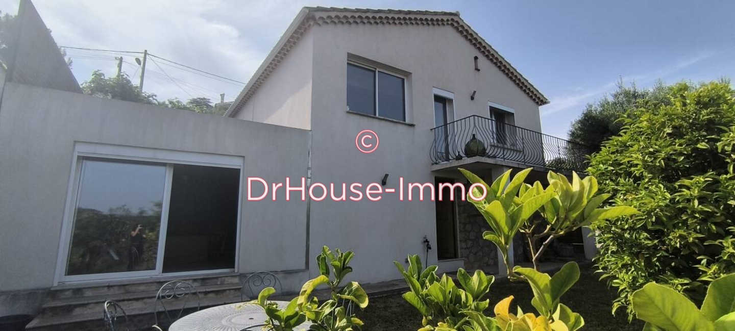 Maison 4 pièces de 125 m² - Ollioules (83190)
