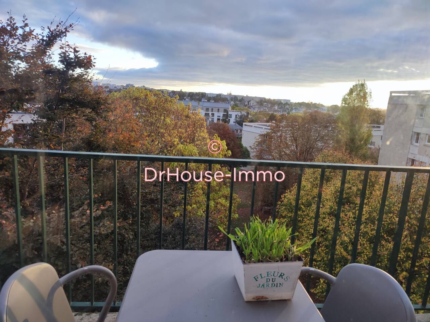 Appartement 4 pièces de 89 m² - Caen (14000)