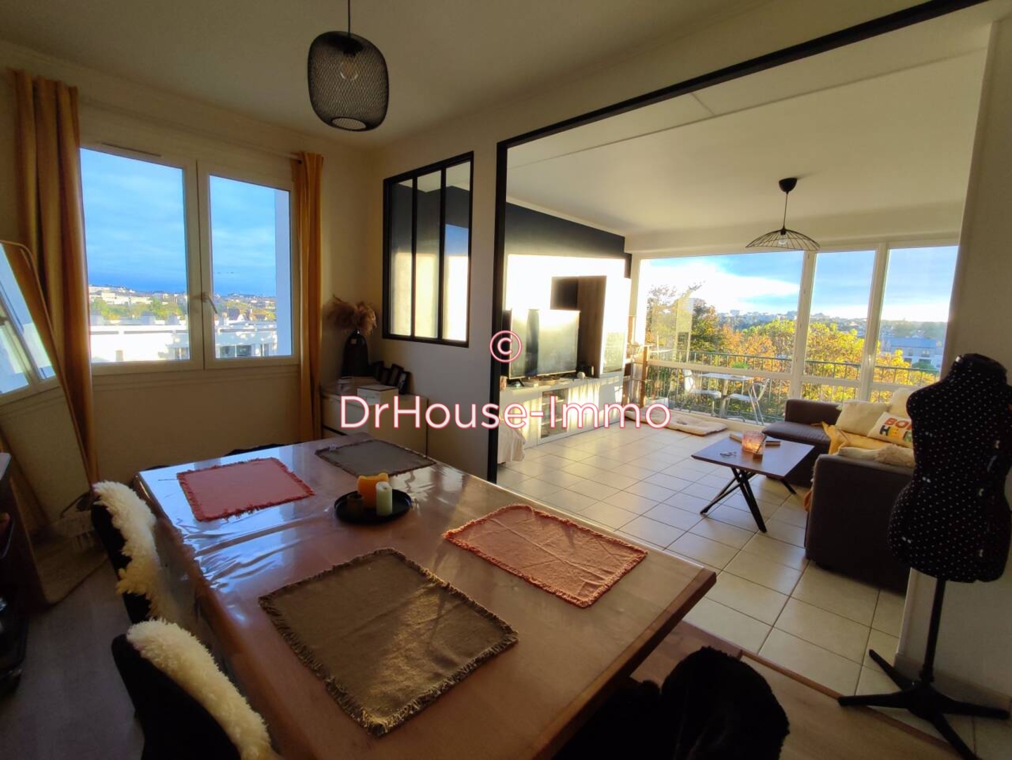 Appartement 4 pièces de 89 m² - Caen (14000)