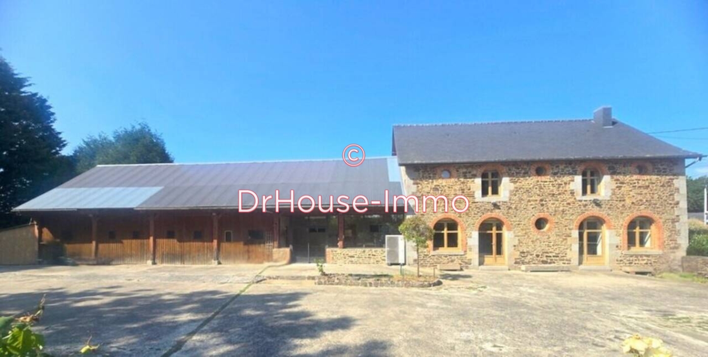 Maison 7 pièces de 178 m² - Javené (35133)