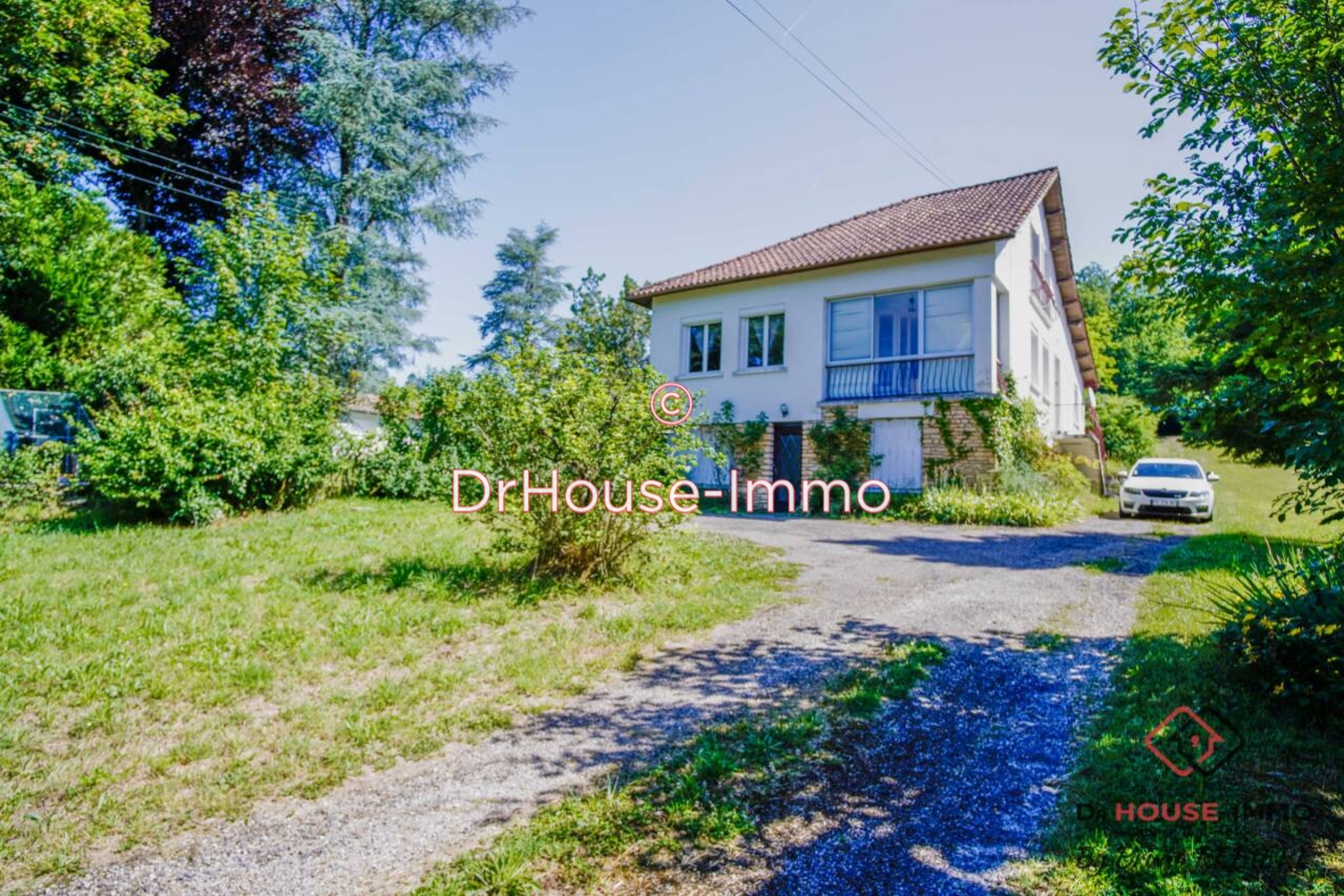 Maison 8 pièces de 180 m² - Le Bugue (24260)