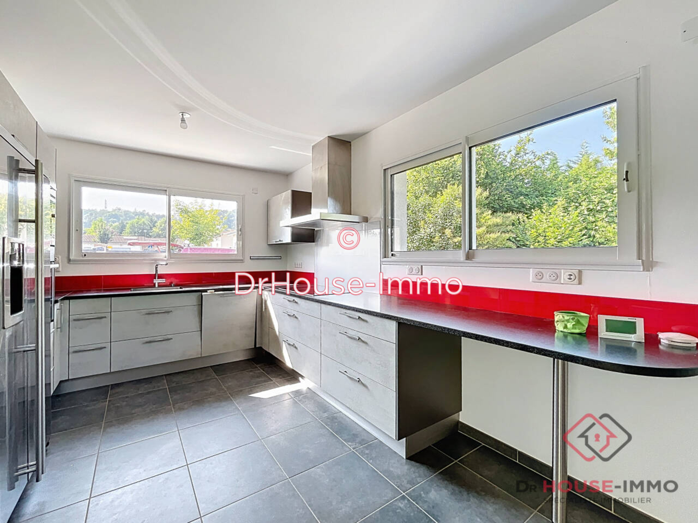 Maison 7 pièces de 156 m² - Périgueux (24000)
