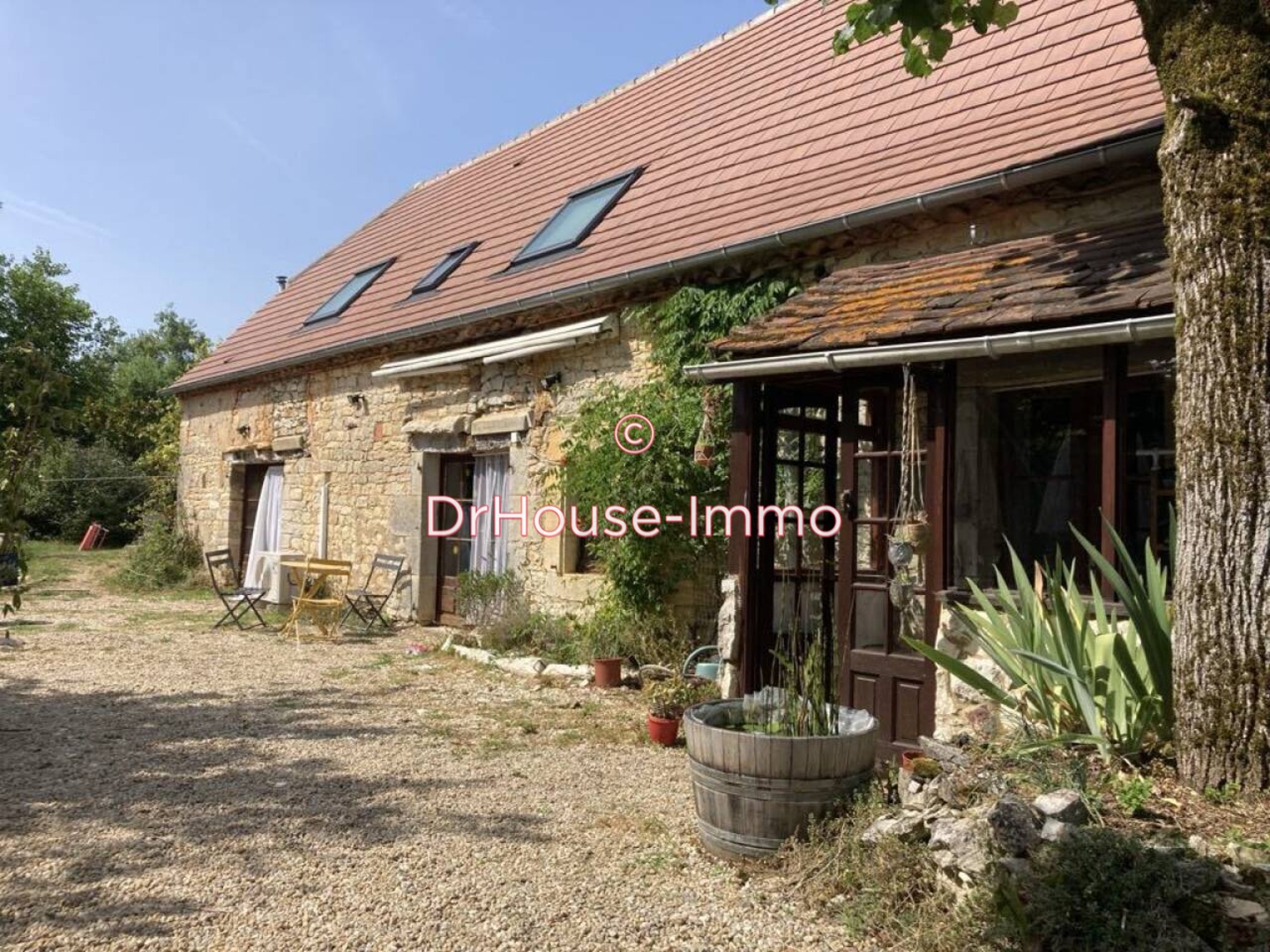 Maison 5 pièces de 141 m² - Soucirac (46300)