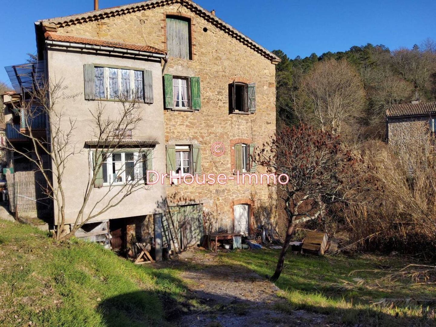 Immeuble 10 pièces de 204 m² - Molières-sur-Cèze (30410)