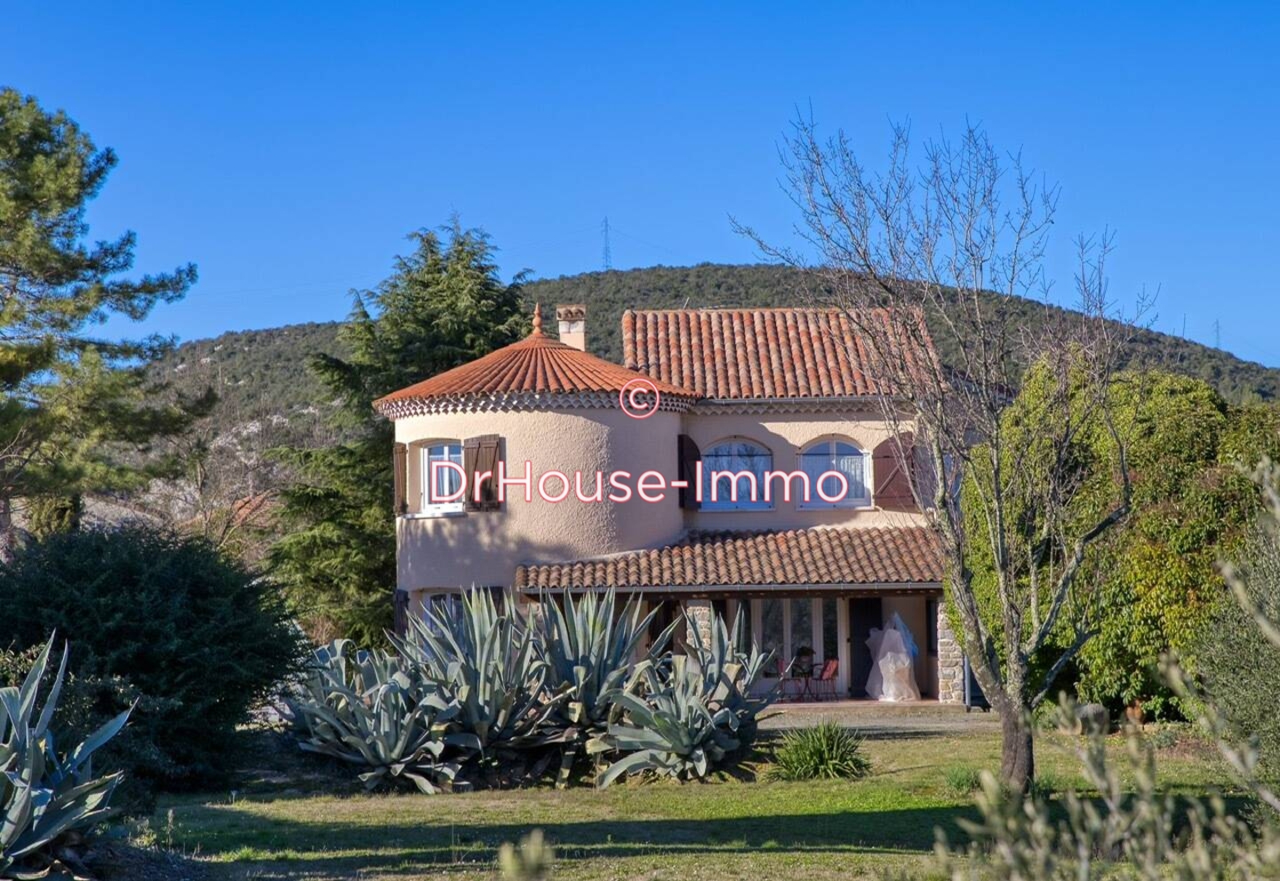 Maison 6 pièces de 349 m² - Bagard (30140)