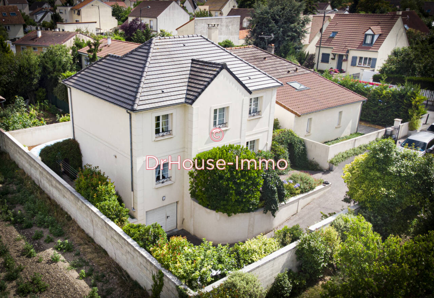 Maison 6 pièces de 135 m² - Carrières-sur-Seine (78420)