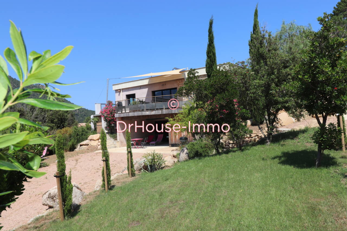 Maison 6 pièces de 120 m² - Sainte Lucie de Porto Vecchio (20144)