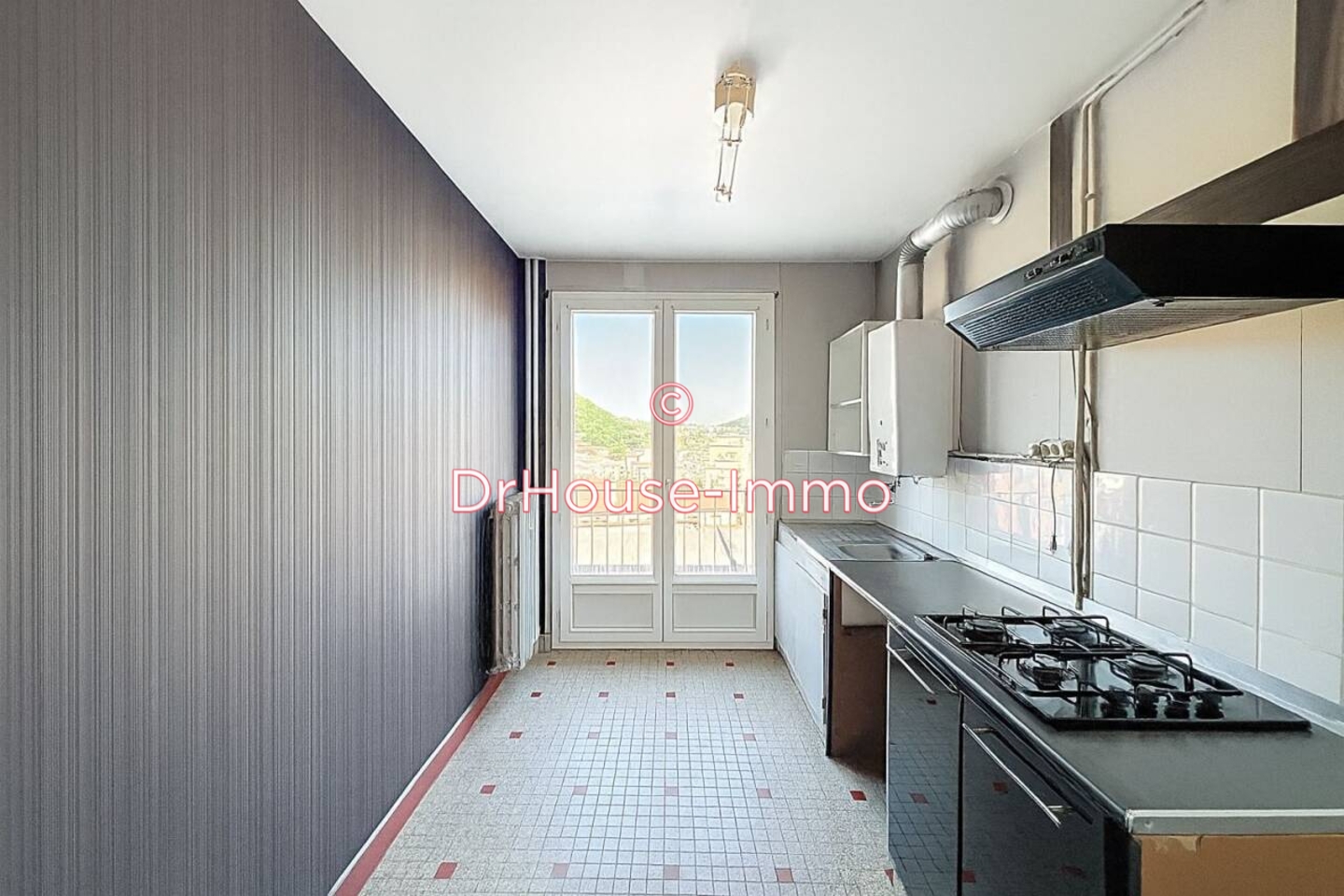 Appartement 3 pièces de 56 m² - Saint-Étienne (42000)