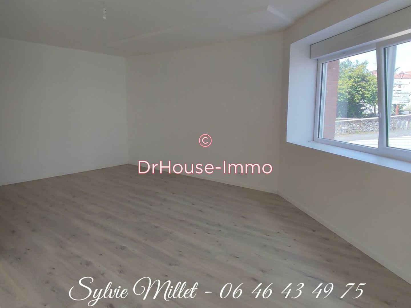 Maison 6 pièces de 169 m² - Saint-Hilaire-de-Clisson (44190)