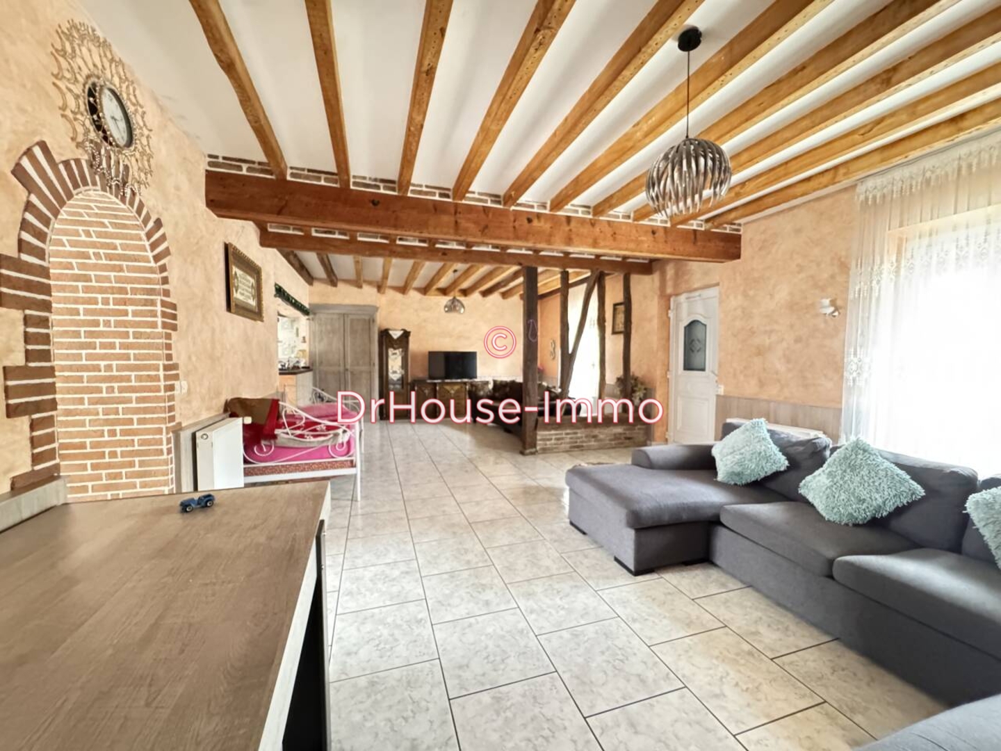 Maison 15 pièces de 270 m² - Corbeilles (45490)