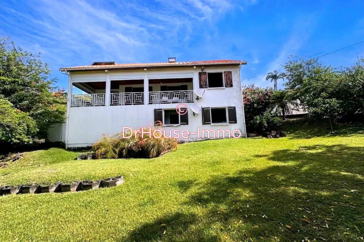 Maison 6 pièces de 250 m² - Case-Pilote (97222)