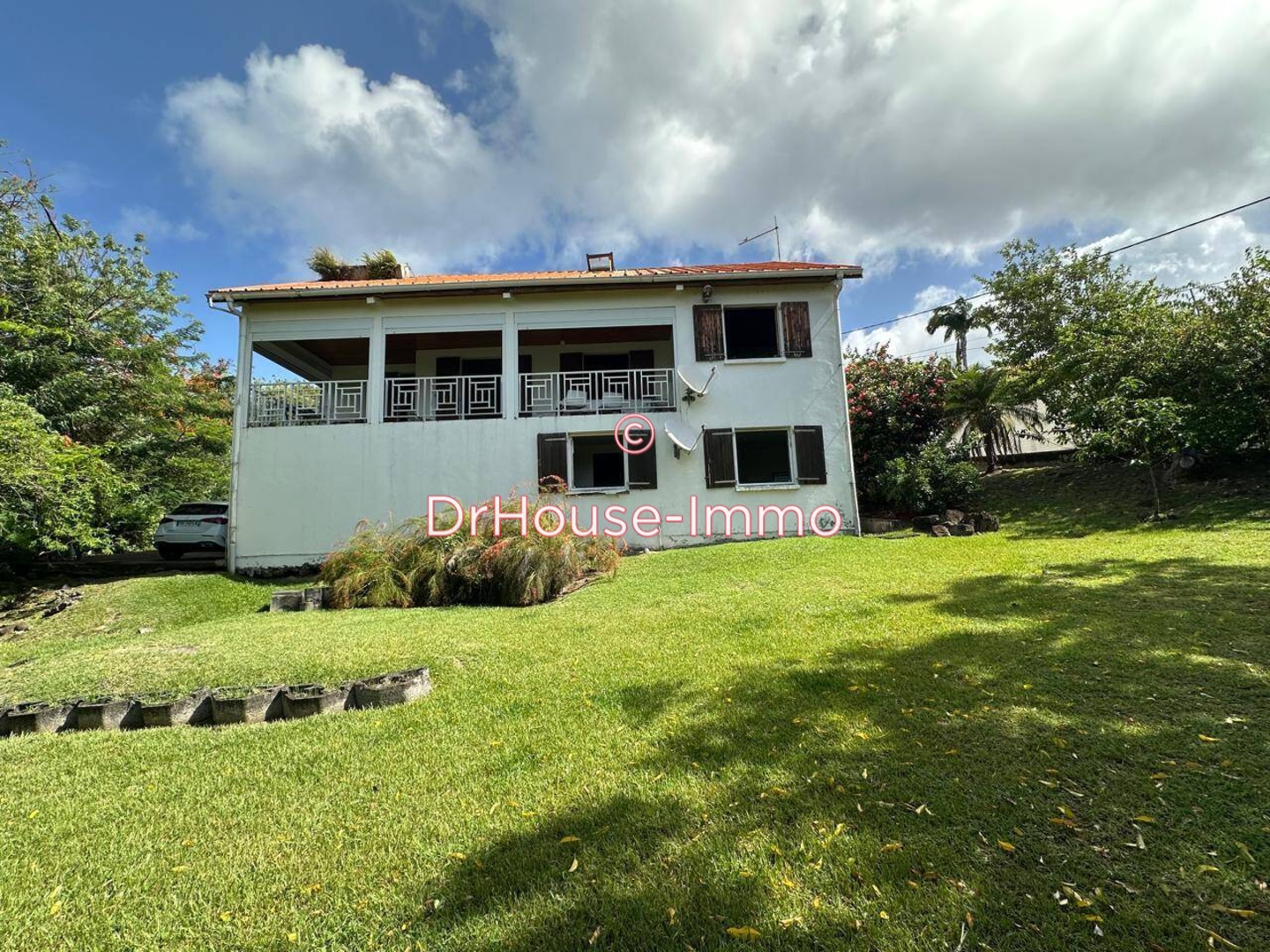 Maison 6 pièces de 250 m² - Case-Pilote (97222)