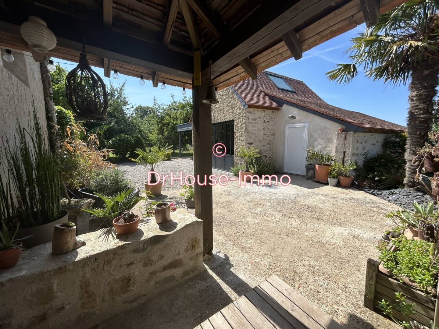 Maison 8 pièces de 151 m² - Saint-Ouen-en-Belin (72220)