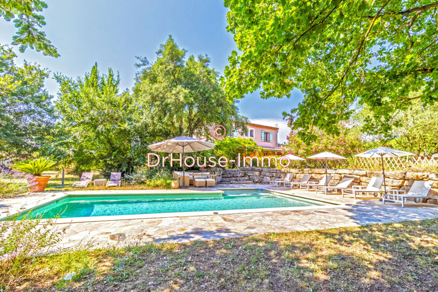 Maison 6 pièces de 150 m² - Gassin (83580)