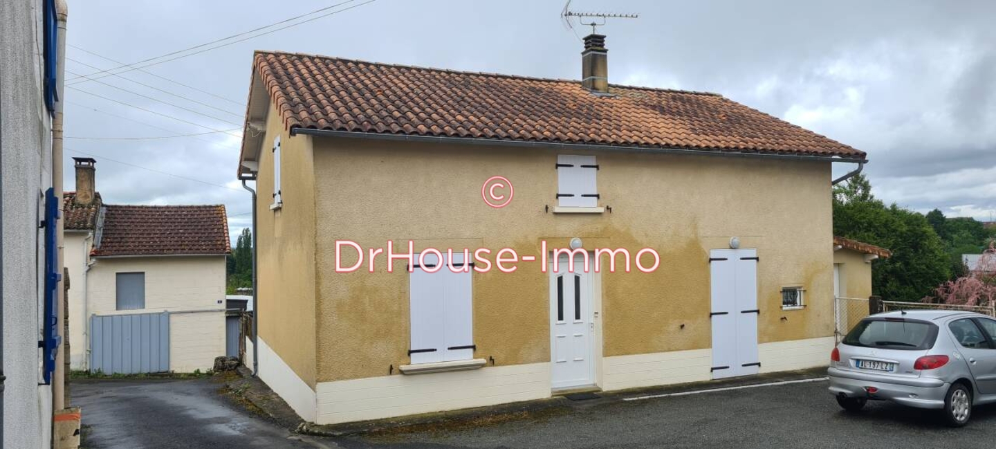 Maison 5 pièces de 103 m² - Chef-Boutonne (79110)