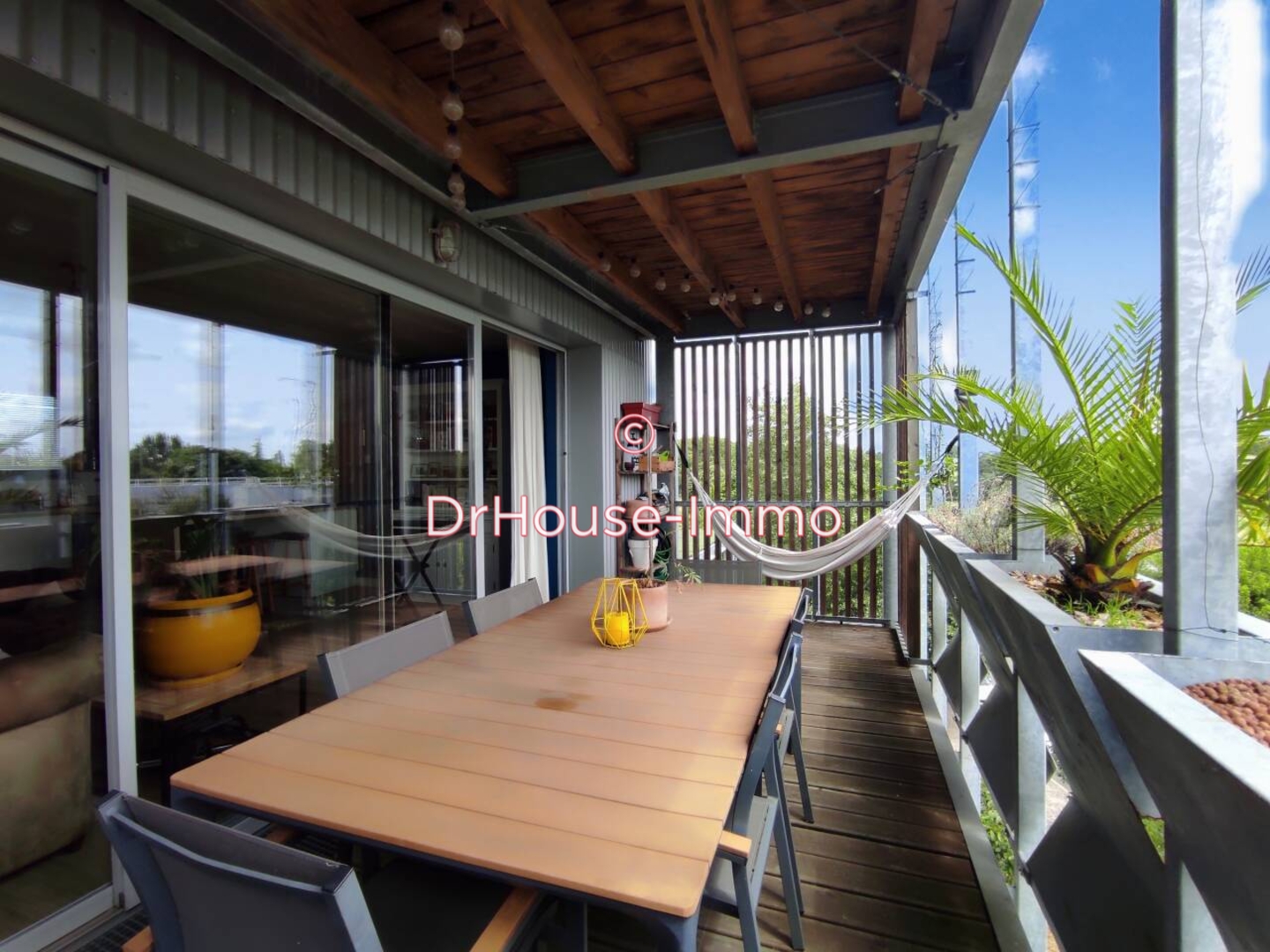 Appartement 4 pièces de 77 m² - Bègles (33130)