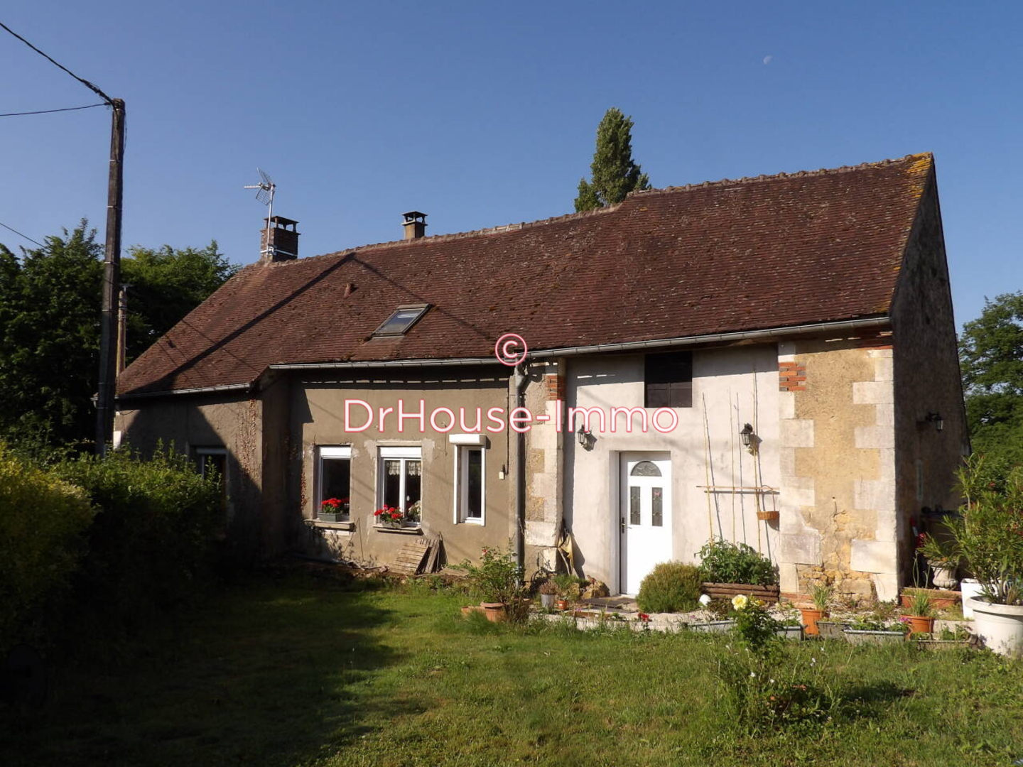 Maison 7 pièces de 220 m² - Levis (89520)