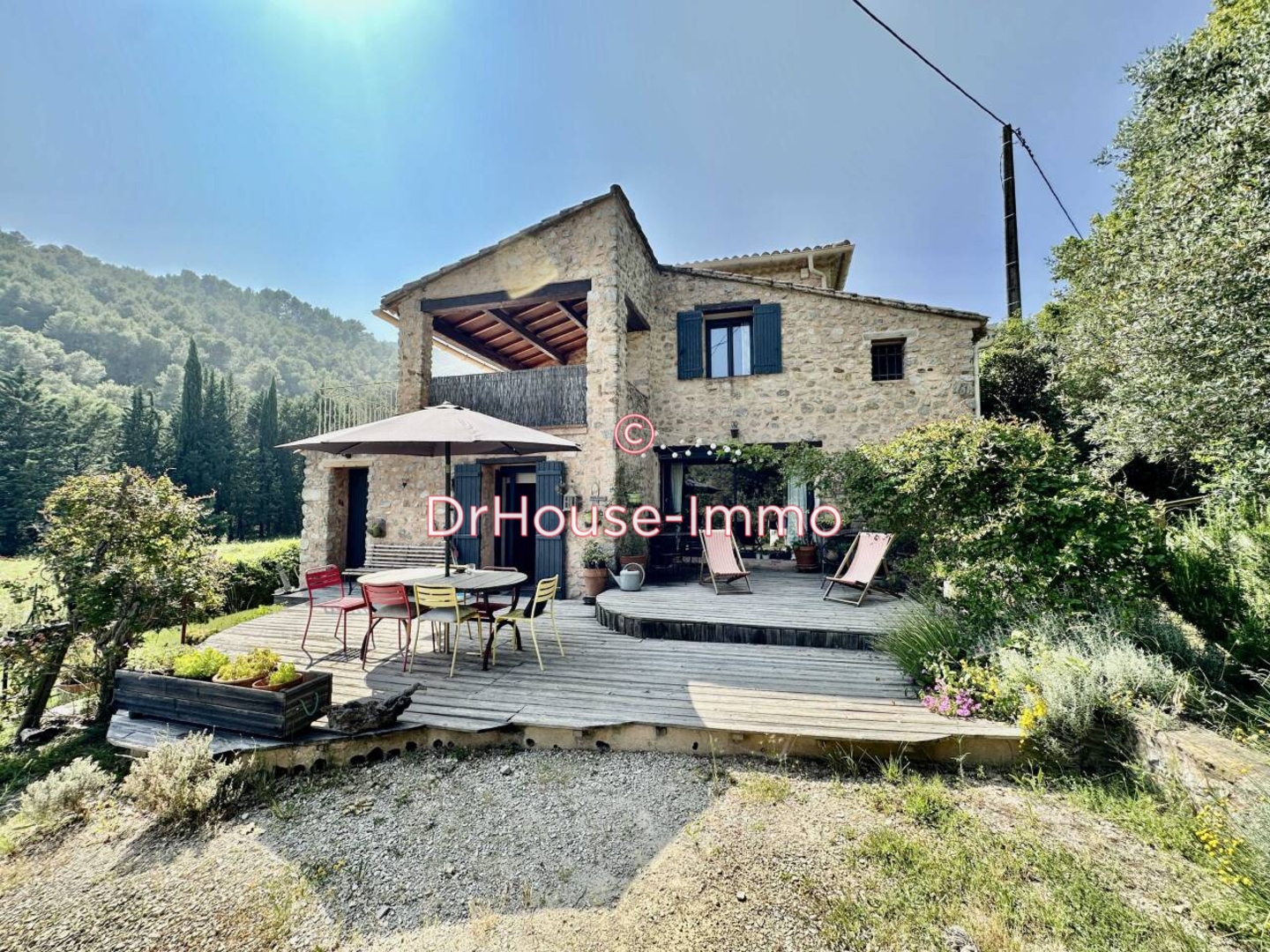 Maison 4 pièces de 135 m² - Buis-les-Baronnies (26170)