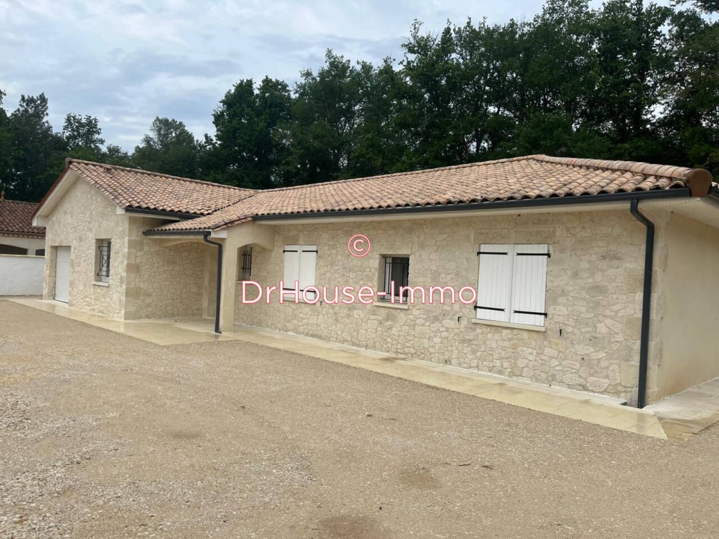 Maison 5 pièces de 124 m² - Bergerac (24100)
