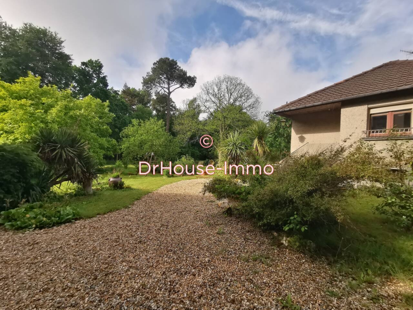 Maison 5 pièces de 84 m² - Saint-Pierre-de-Salerne (27800)