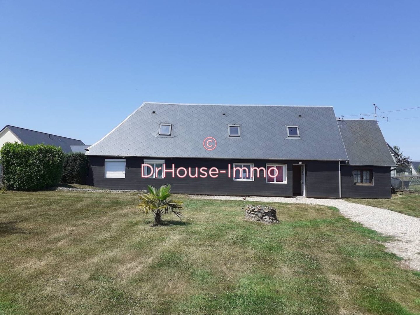 Maison 6 pièces de 114 m² - Beaumont-le-Roger (27170)