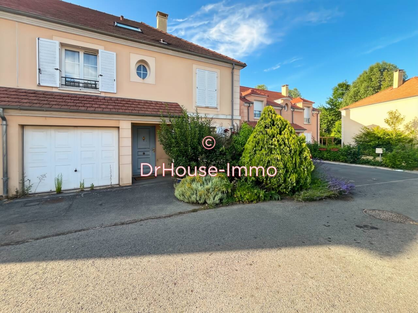 Maison 6 pièces de 157 m² - Bussy-Saint-Georges (77600)