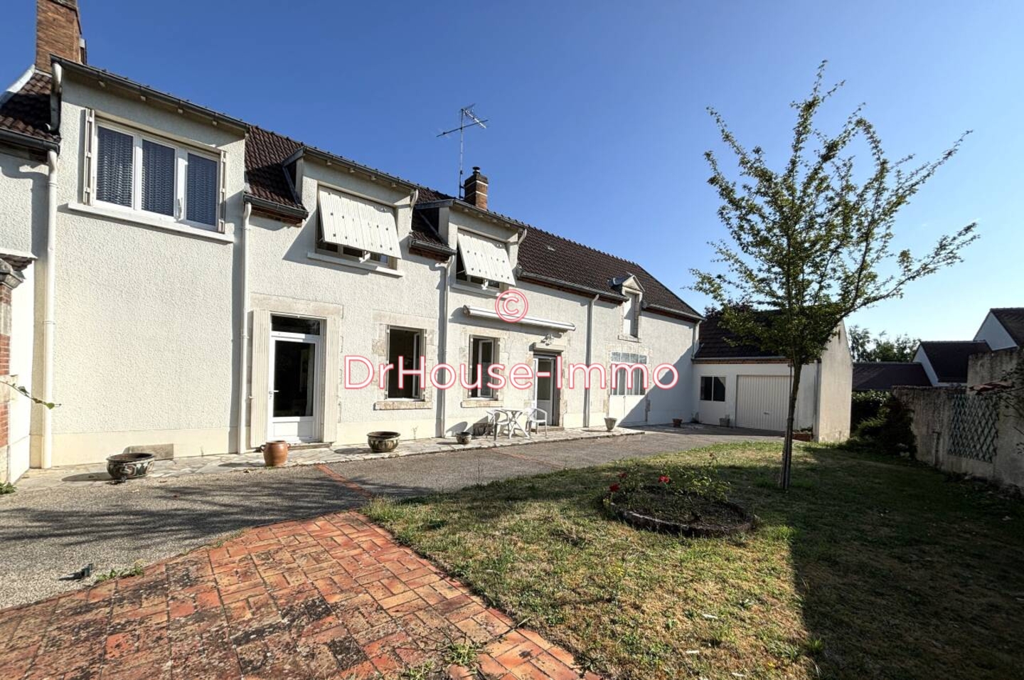 Maison 4 pièces de 200 m² - Olivet (45160)