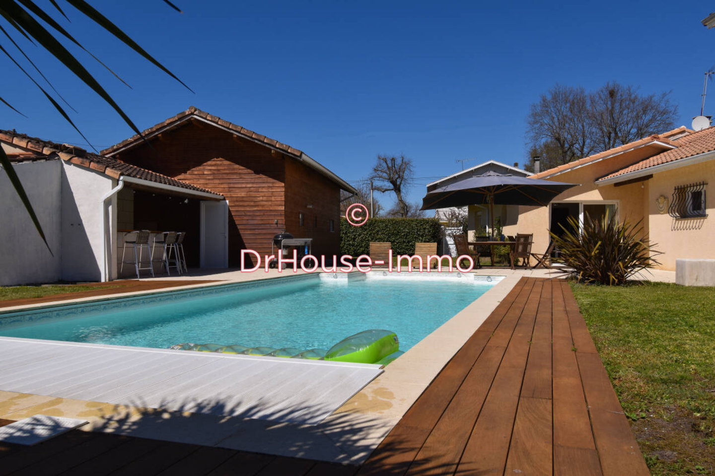 Maison 8 pièces de 220 m² - Cestas (33610)