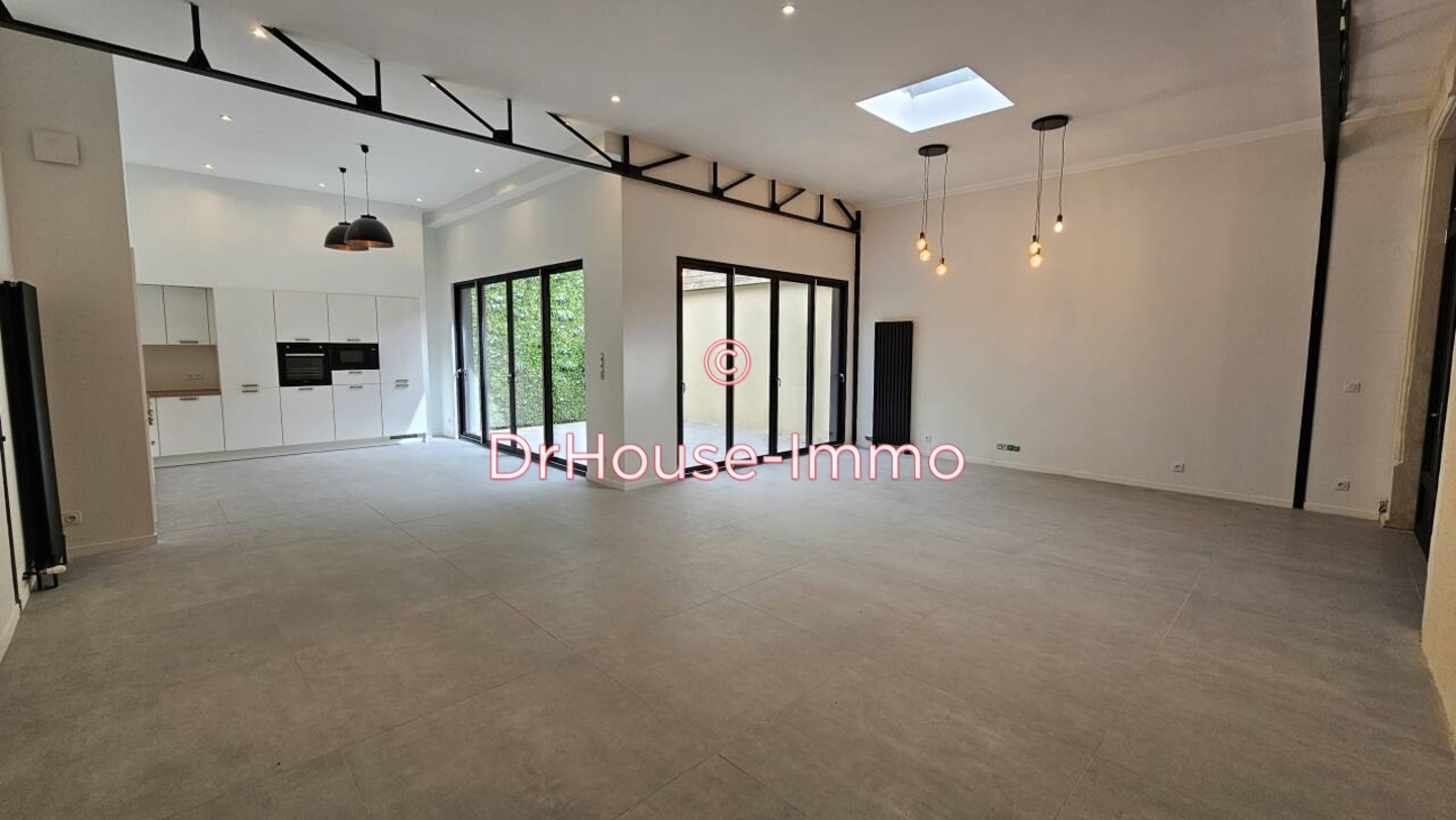 Maison 6 pièces de 200 m² - Le Mans (72000)