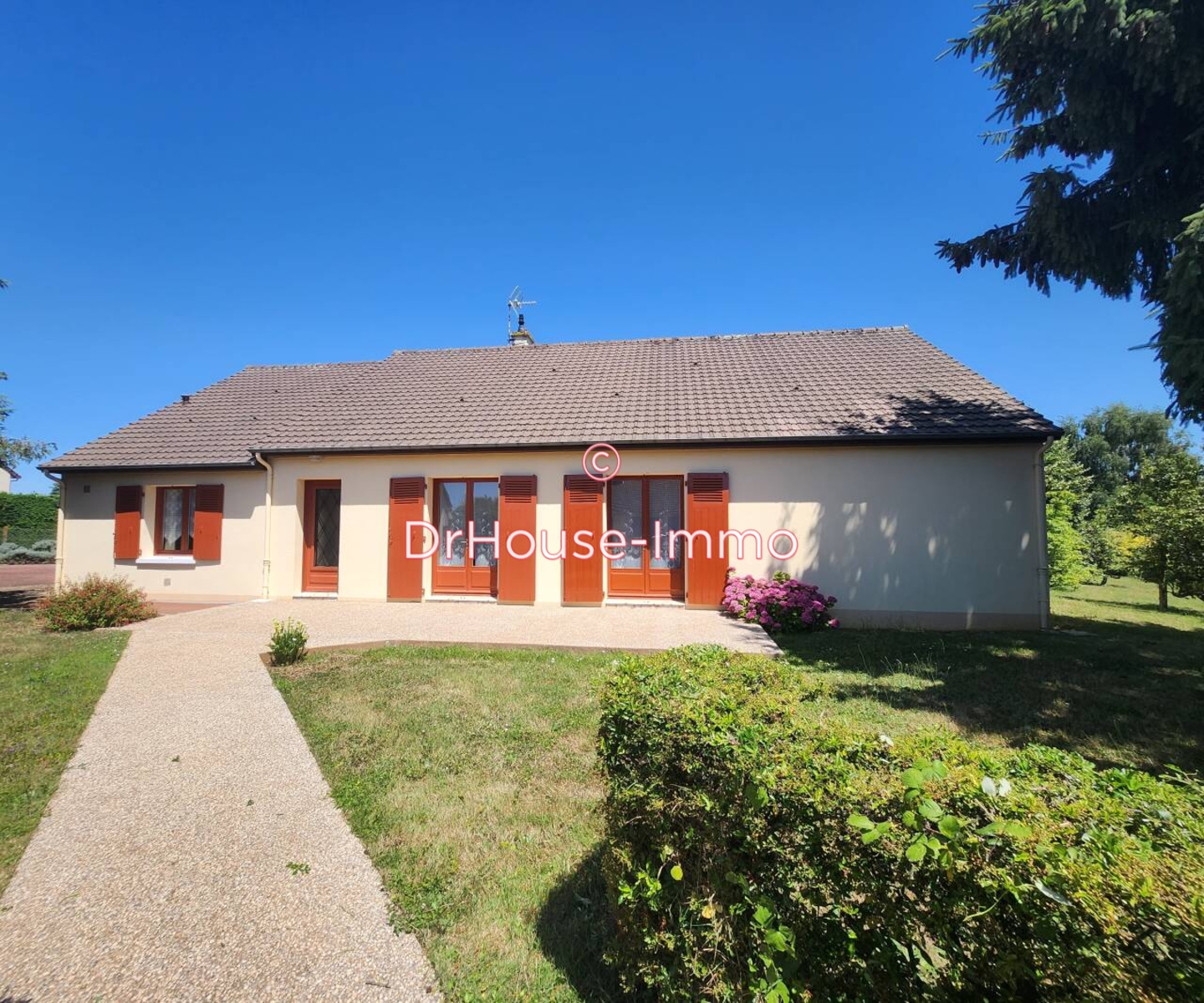 Maison 5 pièces de 115 m² - Souligné-sous-Ballon (72290)