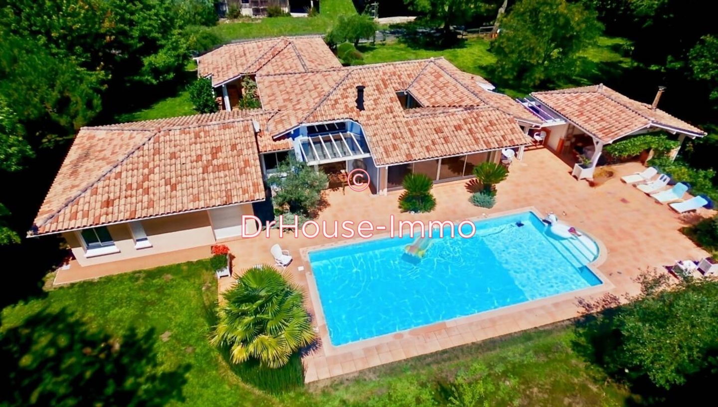 Maison 6 pièces de 150 m² - Soustons (40140)