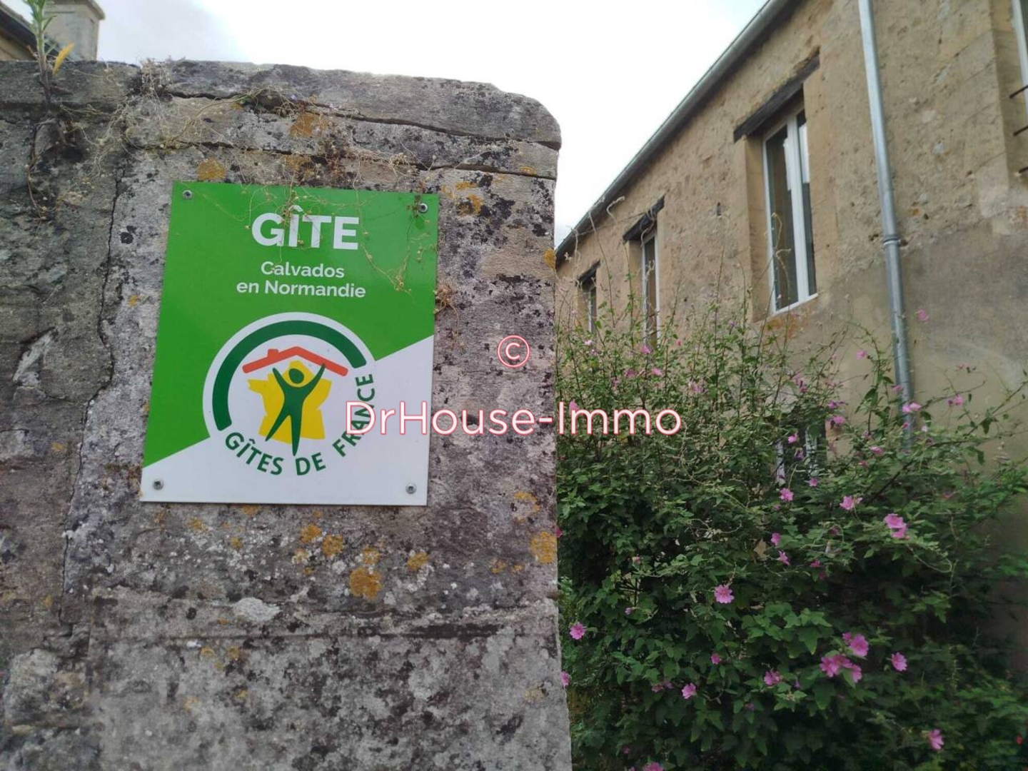 Maison 8 pièces de 155 m² - Vaucelles (14400)