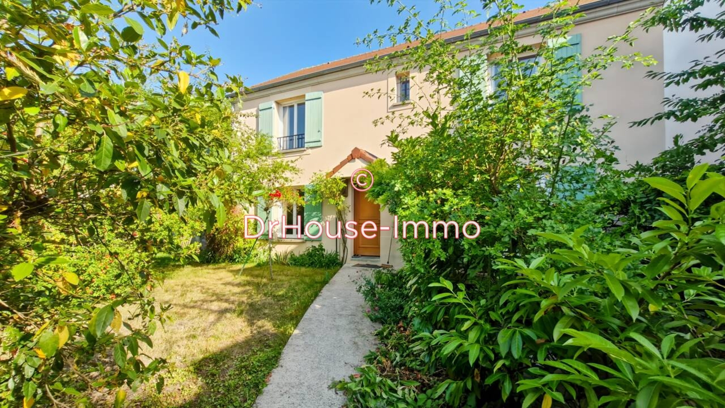 Maison 6 pièces de 156 m² - Poissy (78300)